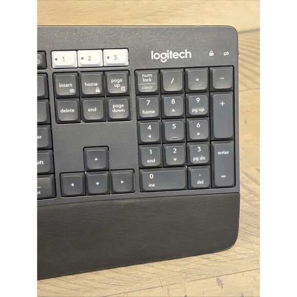 Logitech K850 Wireless Bluetooth Keyboard WORKS - Picture 2 of 3